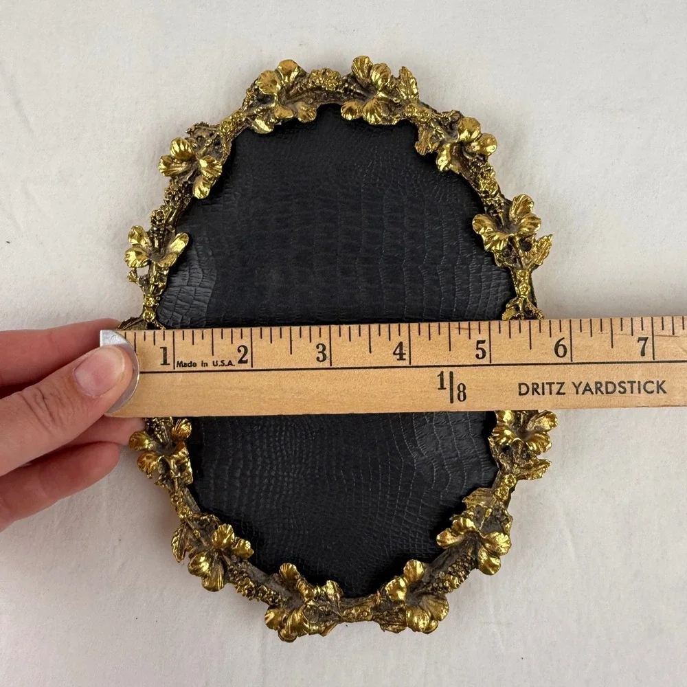 Vintage Gold Floral Oval Picture Frame Ornate Textured Tabletop Decor 5x8